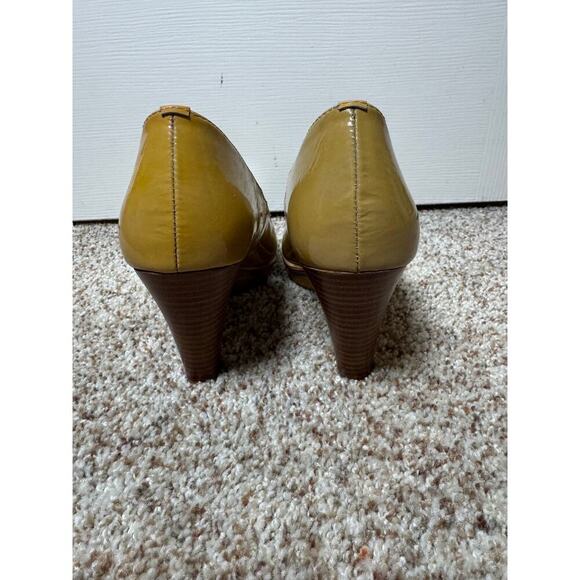 SOFFT Ramona II Peep Toe women's Dress Shoes/Heels; 7.5 Tan patient leather - Picture 6 of 10